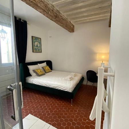 شقة مارسيليا  في Le Studio De Caylus المظهر الخارجي الصورة