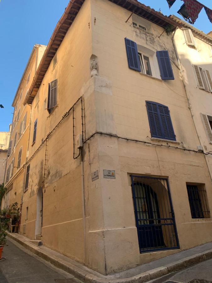 شقة مارسيليا  في Le Studio De Caylus المظهر الخارجي الصورة